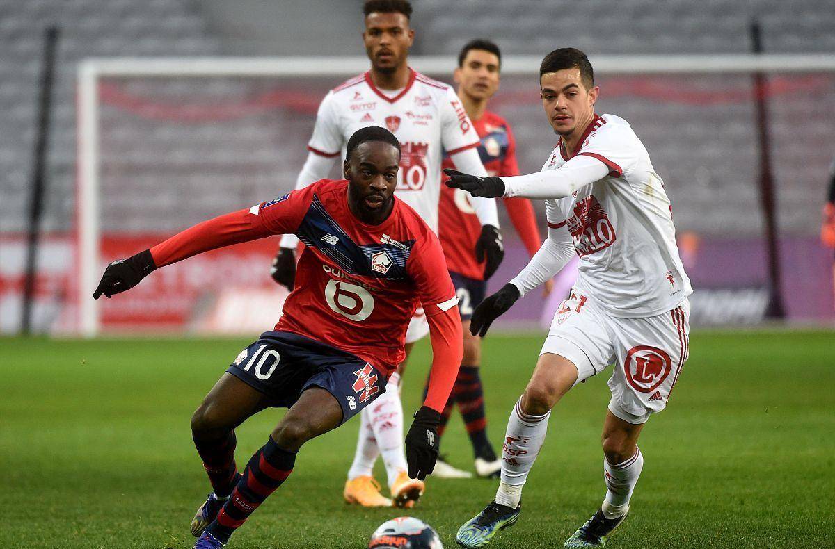 在本场足协 在本场足协