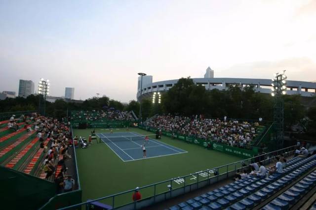 了一系列战 了一系列战